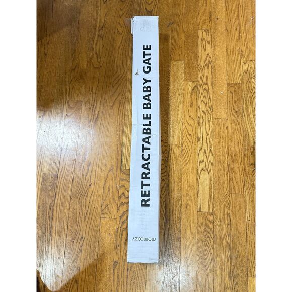 Momcozy Retractable Mesh Baby/Dog Gate 33" Tall,Extends up to 180" Wide New - Picture 2 of 2